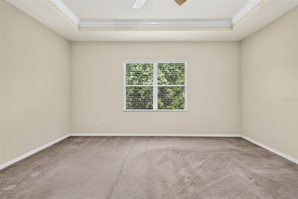 For Sale: $414,000 (4 beds, 2 baths, 2552 Square Feet)