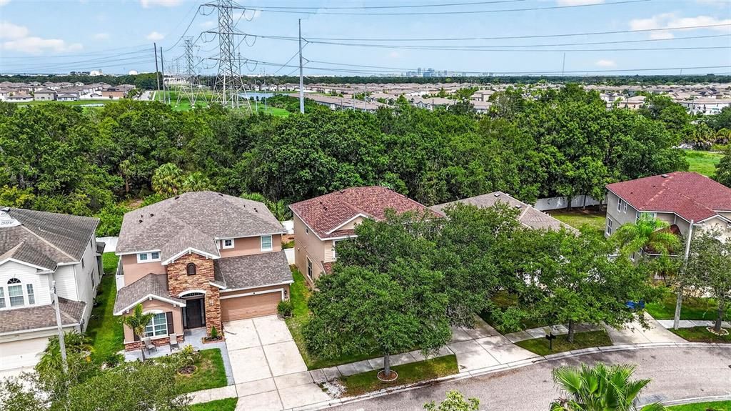 For Sale: $414,000 (4 beds, 2 baths, 2552 Square Feet)