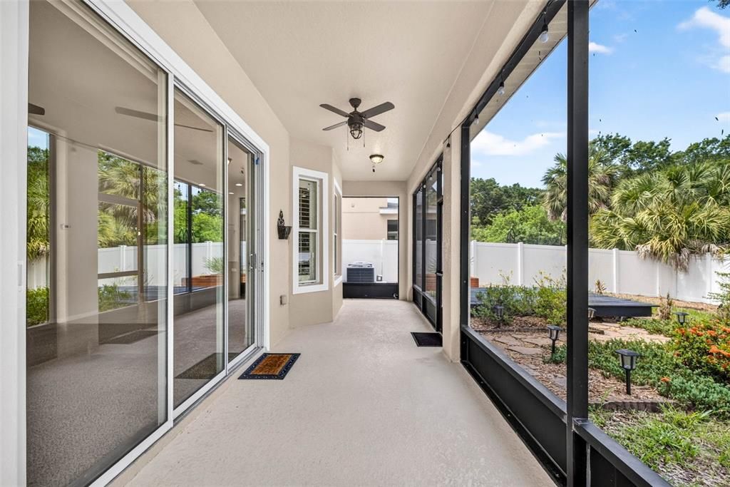 For Sale: $414,000 (4 beds, 2 baths, 2552 Square Feet)