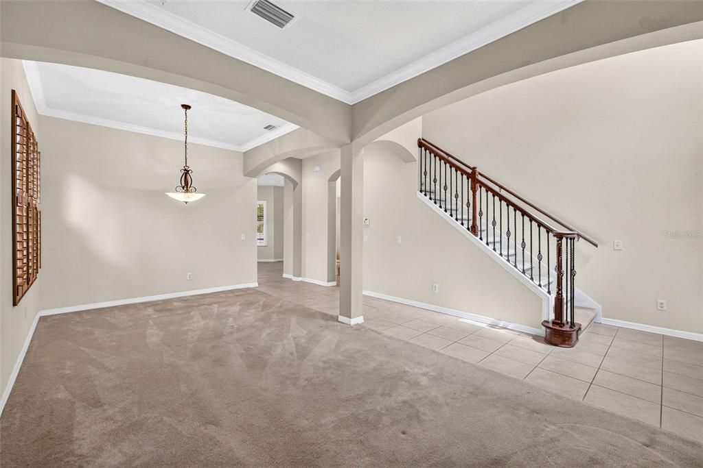 For Sale: $414,000 (4 beds, 2 baths, 2552 Square Feet)