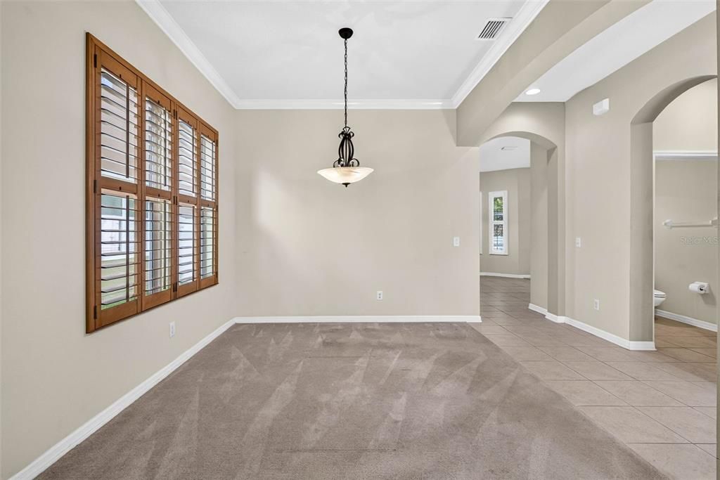 For Sale: $414,000 (4 beds, 2 baths, 2552 Square Feet)