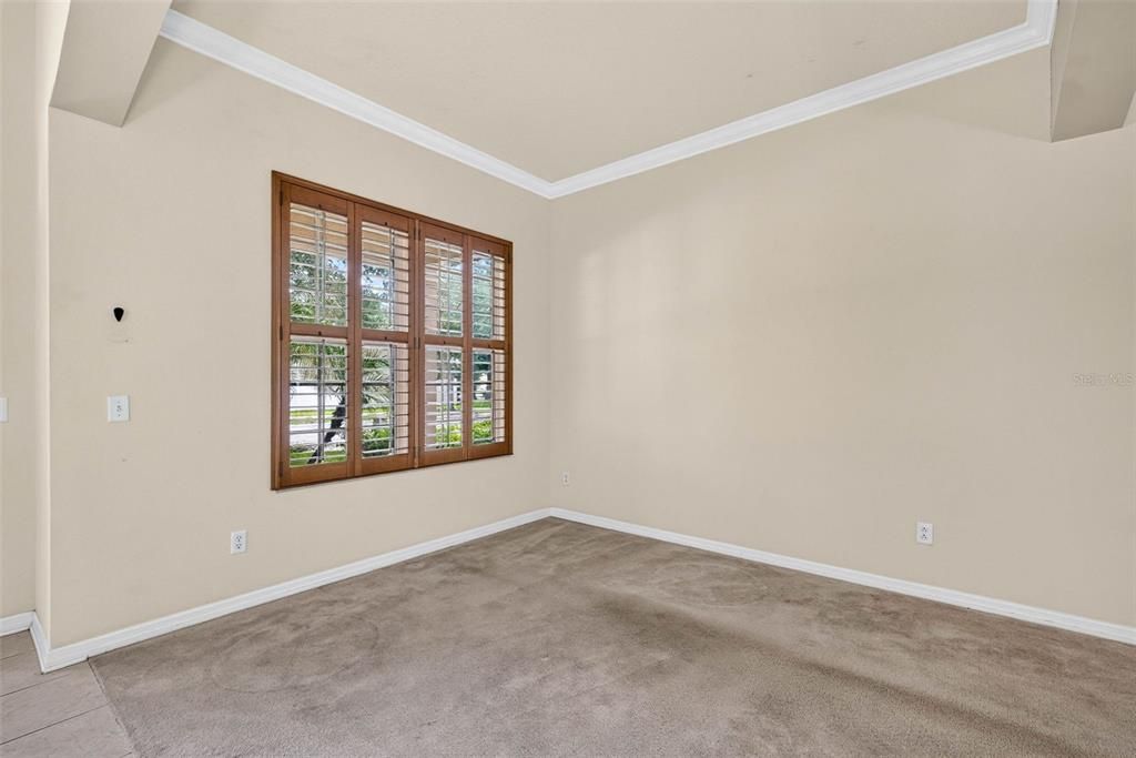 For Sale: $414,000 (4 beds, 2 baths, 2552 Square Feet)