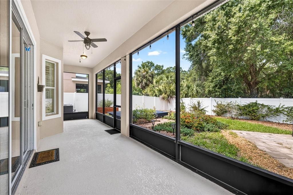 For Sale: $414,000 (4 beds, 2 baths, 2552 Square Feet)