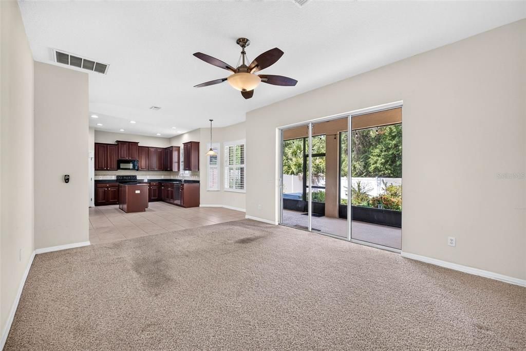 For Sale: $414,000 (4 beds, 2 baths, 2552 Square Feet)