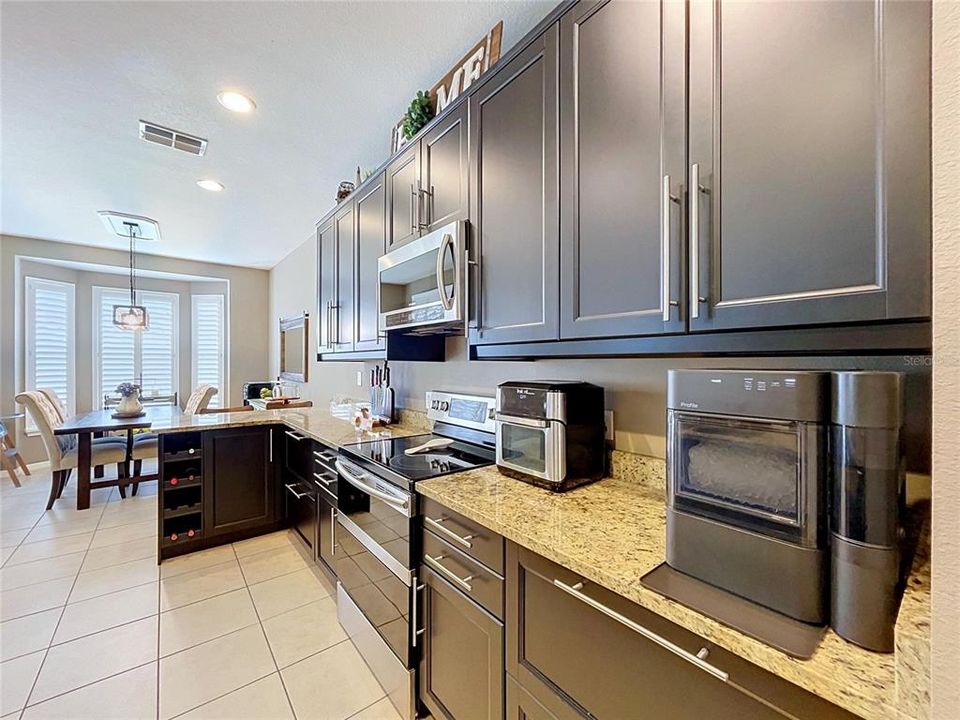 En Venta: $449,900 (3 camas, 2 baños, 2055 Pies cuadrados)