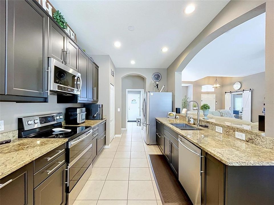 En Venta: $449,900 (3 camas, 2 baños, 2055 Pies cuadrados)