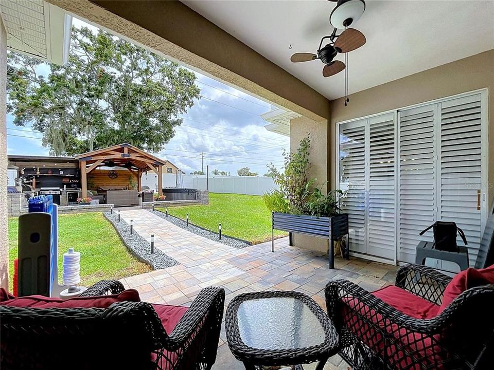 En Venta: $449,900 (3 camas, 2 baños, 2055 Pies cuadrados)