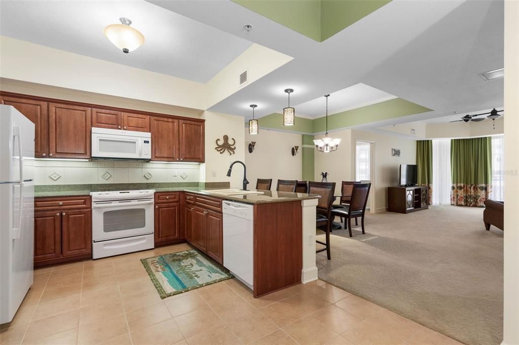 For Sale: $575,000 (3 beds, 3 baths, 1676 Square Feet)