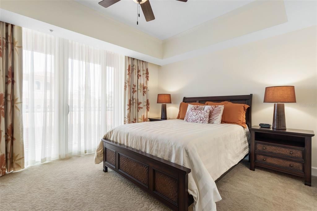For Sale: $575,000 (3 beds, 3 baths, 1676 Square Feet)