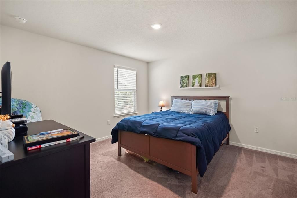 En Venta: $699,999 (4 camas, 3 baños, 3110 Pies cuadrados)