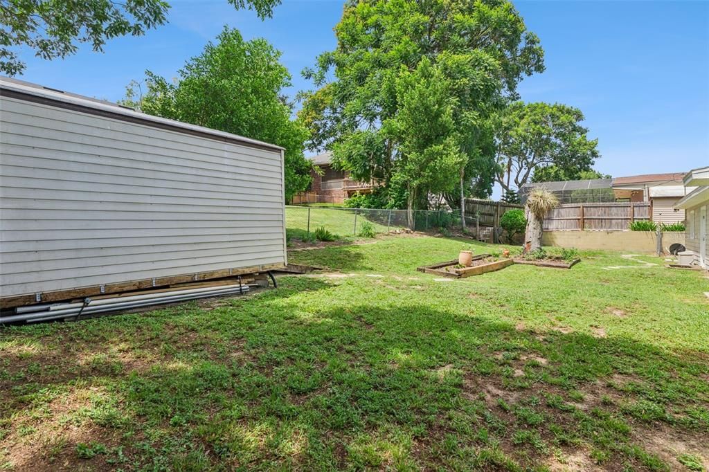 Activo con contrato: $339,000 (3 camas, 2 baños, 1568 Pies cuadrados)