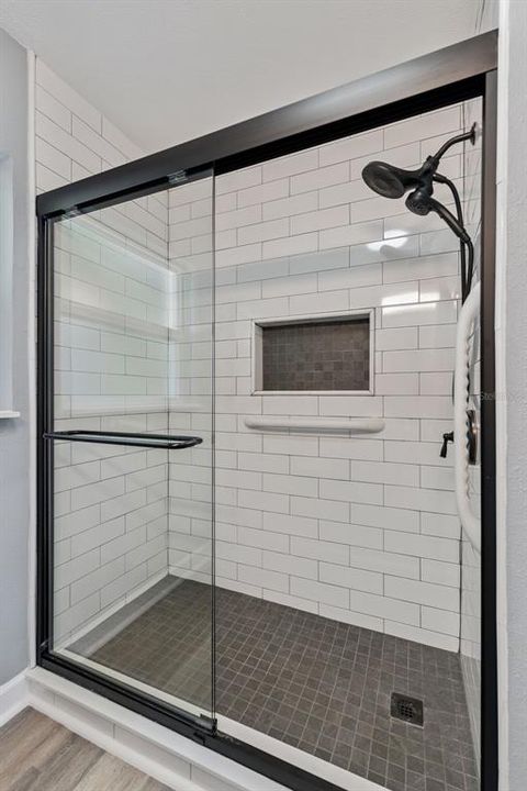 Activo con contrato: $339,000 (3 camas, 2 baños, 1568 Pies cuadrados)