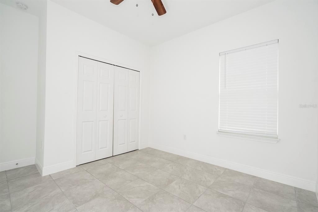 Activo con contrato: $284,899 (4 camas, 2 baños, 1696 Pies cuadrados)