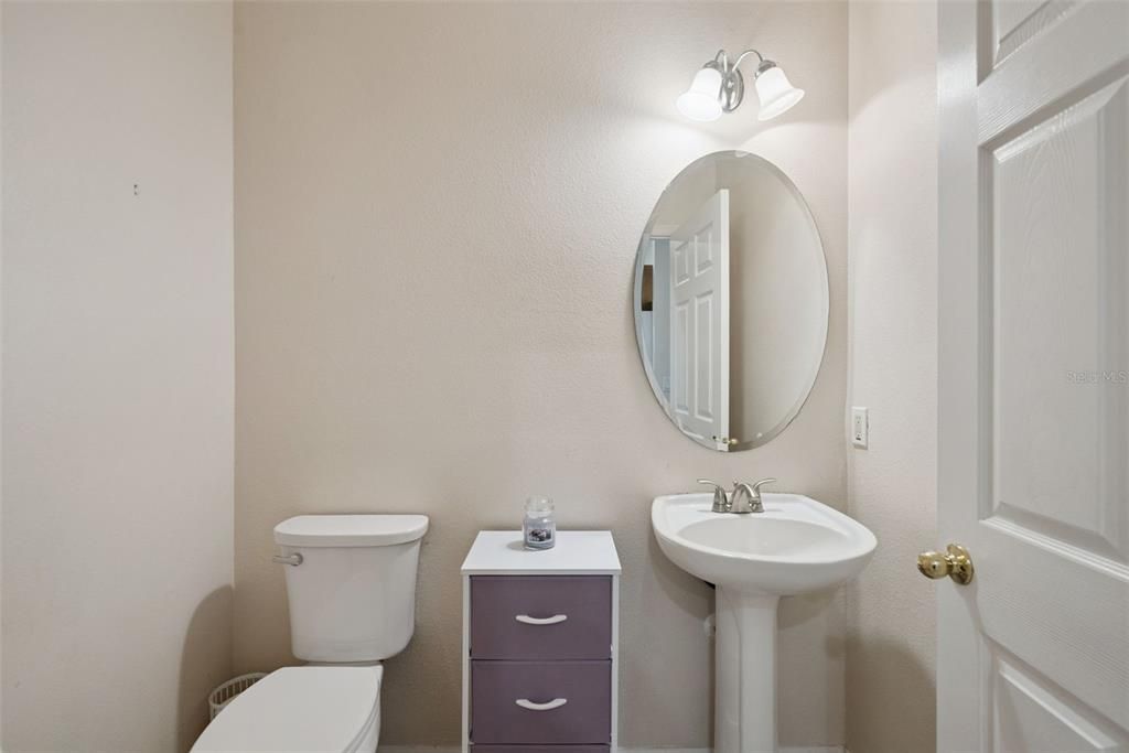 En Venta: $650,000 (5 camas, 2 baños, 3720 Pies cuadrados)