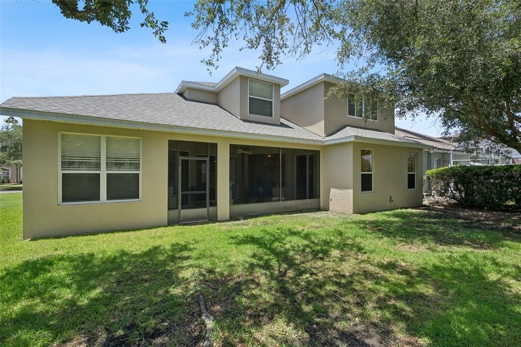 En Venta: $650,000 (5 camas, 2 baños, 3720 Pies cuadrados)