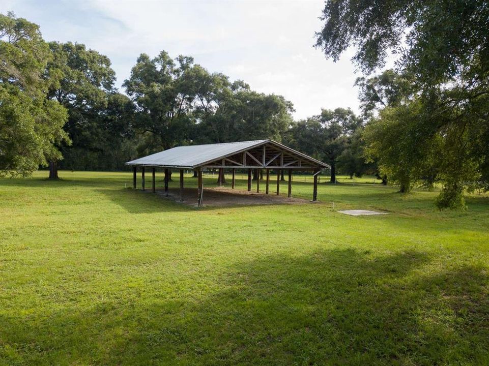 待售: $350,000 (9.48 acres)