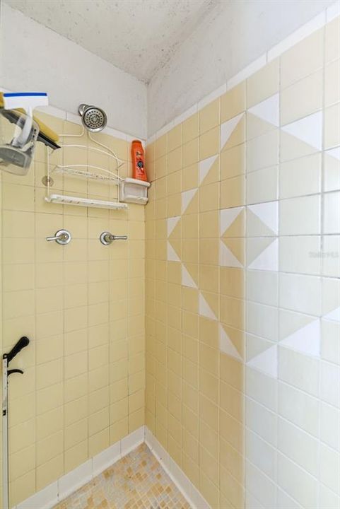 En Venta: $329,999 (3 camas, 2 baños, 1640 Pies cuadrados)