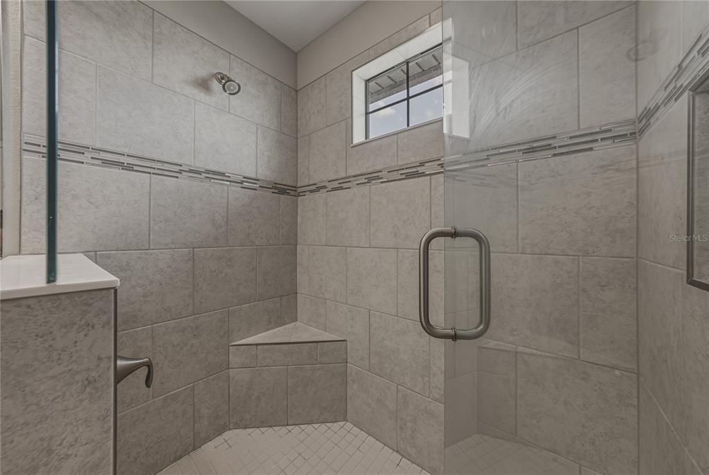 En Renta: $3,950 (5 camas, 3 baños, 3419 Pies cuadrados)