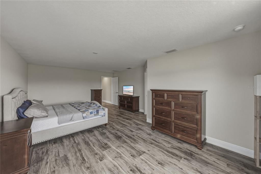 En Renta: $3,950 (5 camas, 3 baños, 3419 Pies cuadrados)
