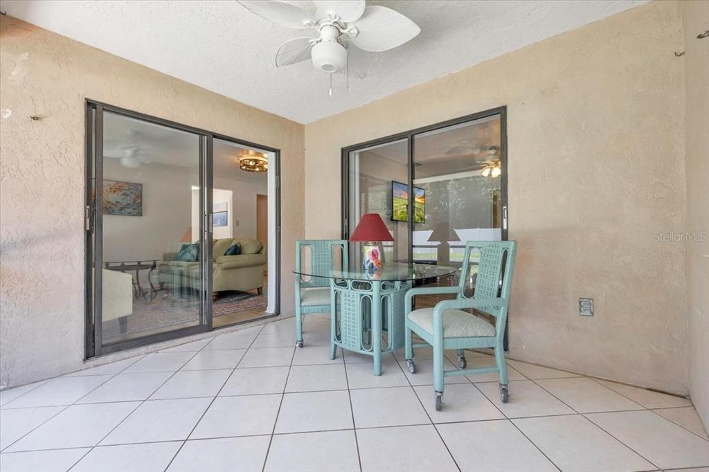 For Sale: $135,000 (2 beds, 2 baths, 937 Square Feet)