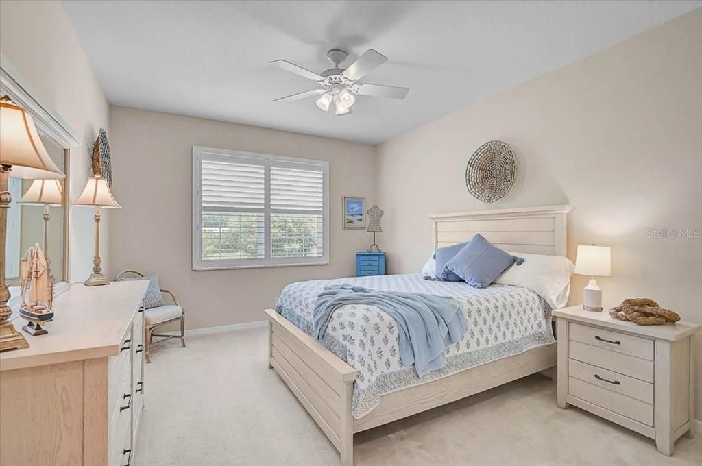 For Sale: $290,000 (3 beds, 2 baths, 1521 Square Feet)