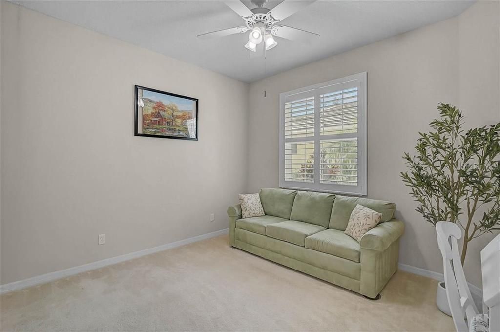 For Sale: $290,000 (3 beds, 2 baths, 1521 Square Feet)