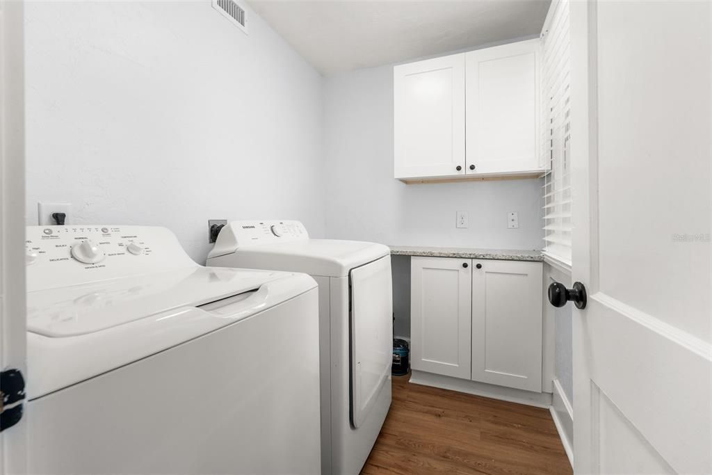 For Sale: $875,000 (4 beds, 3 baths, 2095 Square Feet)