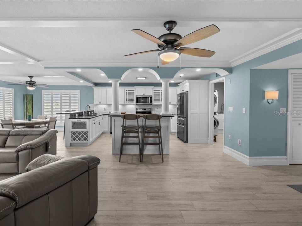 For Sale: $445,000 (2 beds, 2 baths, 1564 Square Feet)