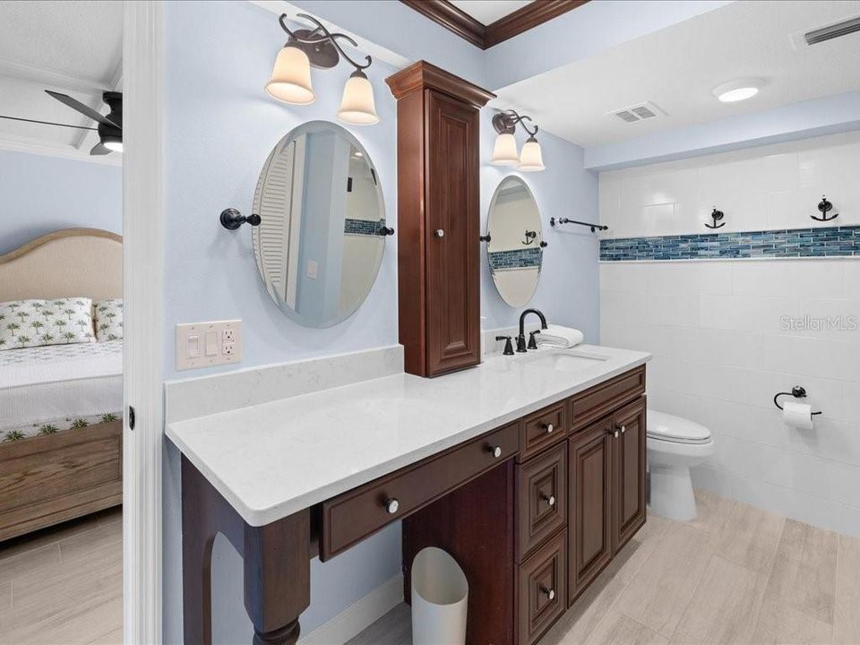 For Sale: $445,000 (2 beds, 2 baths, 1564 Square Feet)