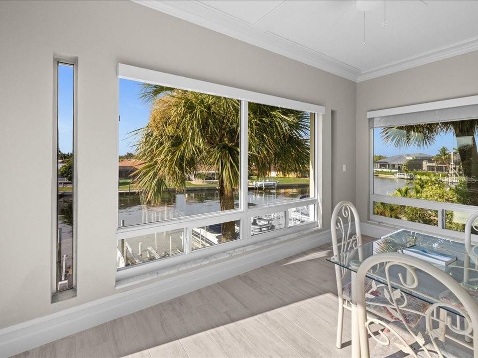 For Sale: $445,000 (2 beds, 2 baths, 1564 Square Feet)