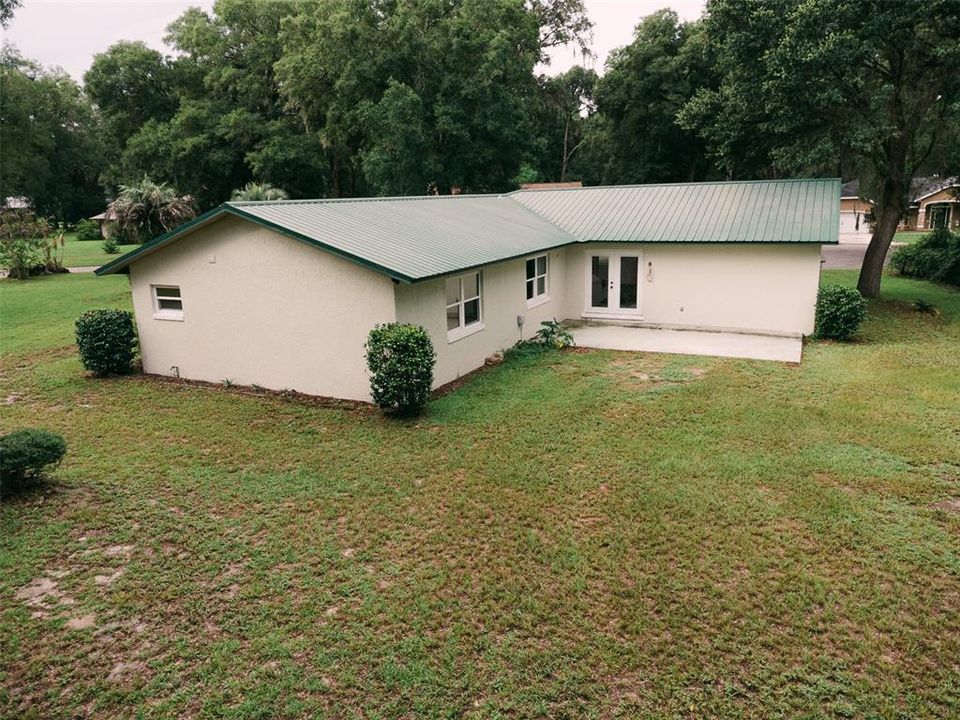 For Sale: $349,000 (3 beds, 2 baths, 1815 Square Feet)