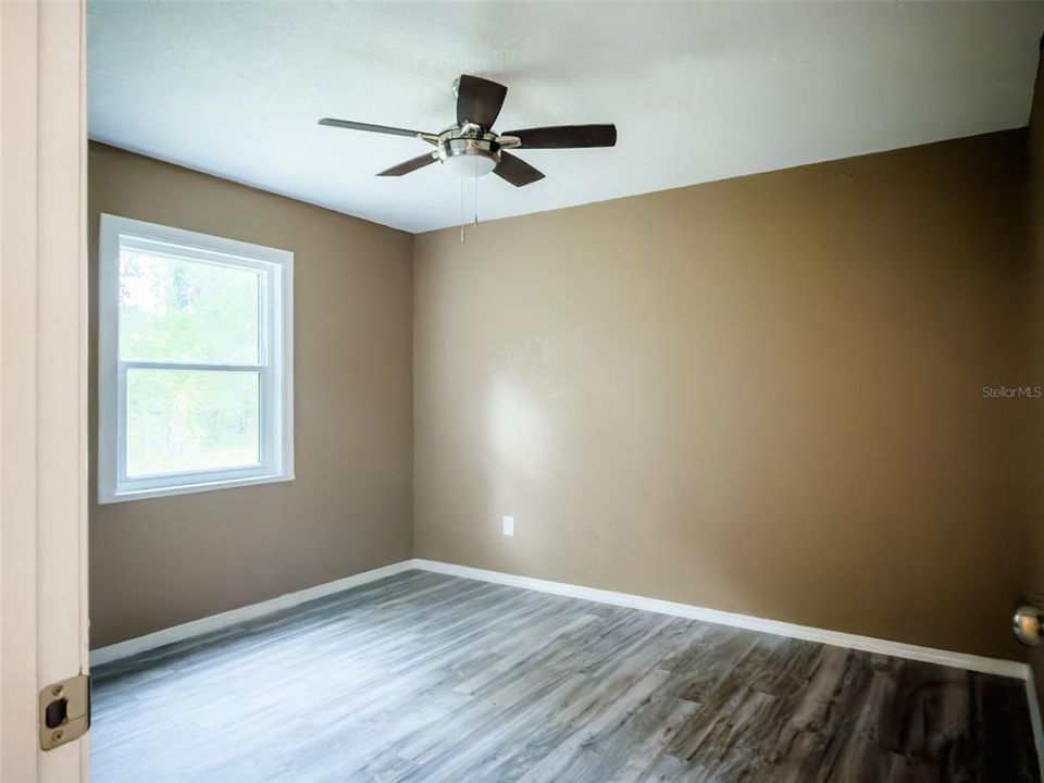 For Sale: $349,000 (3 beds, 2 baths, 1815 Square Feet)