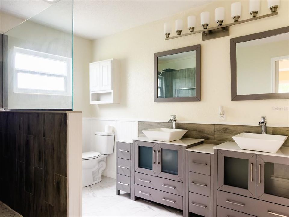For Sale: $349,000 (3 beds, 2 baths, 1815 Square Feet)