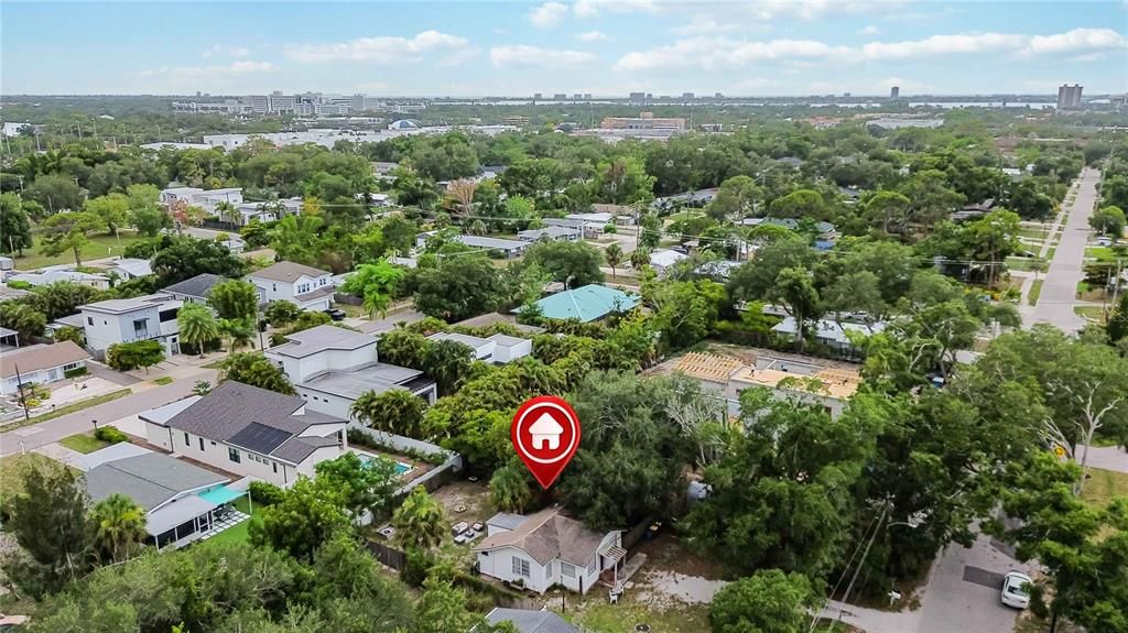En Venta: $349,000 (2 camas, 2 baños, 913 Pies cuadrados)