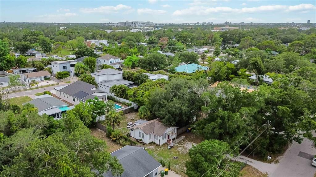 En Venta: $349,000 (2 camas, 2 baños, 913 Pies cuadrados)
