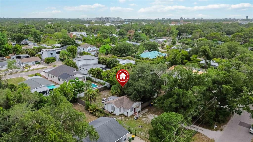 En Venta: $349,000 (2 camas, 2 baños, 913 Pies cuadrados)
