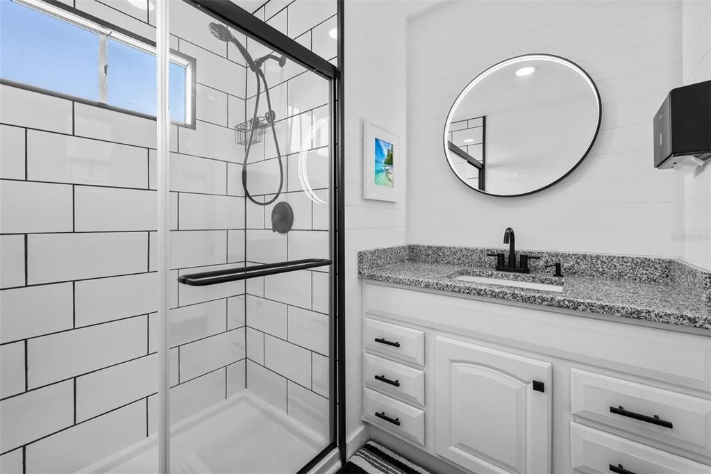 For Sale: $149,900 (2 beds, 1 baths, 672 Square Feet)