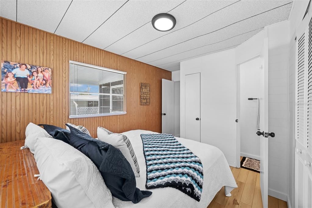For Sale: $149,900 (2 beds, 1 baths, 672 Square Feet)