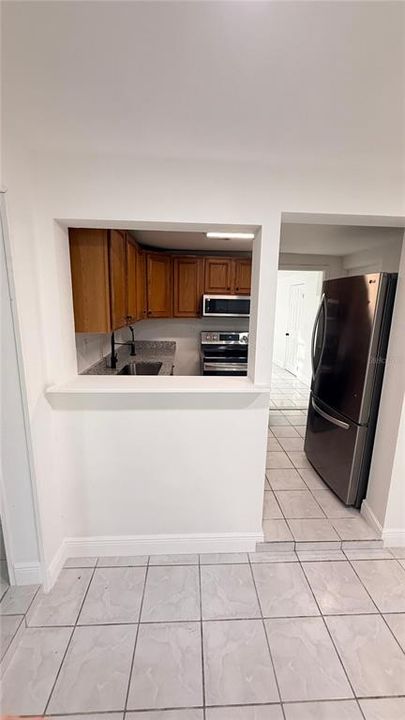 For Rent: $1,650 (2 beds, 1 baths, 1248 Square Feet)