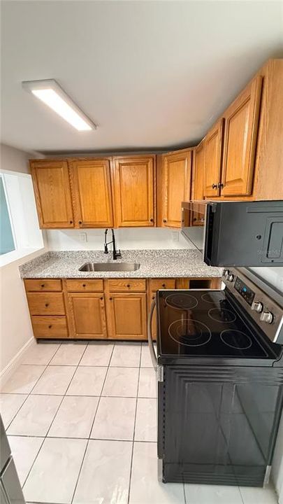 For Rent: $1,650 (2 beds, 1 baths, 1248 Square Feet)