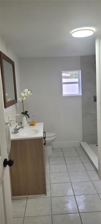For Rent: $1,650 (2 beds, 1 baths, 1248 Square Feet)