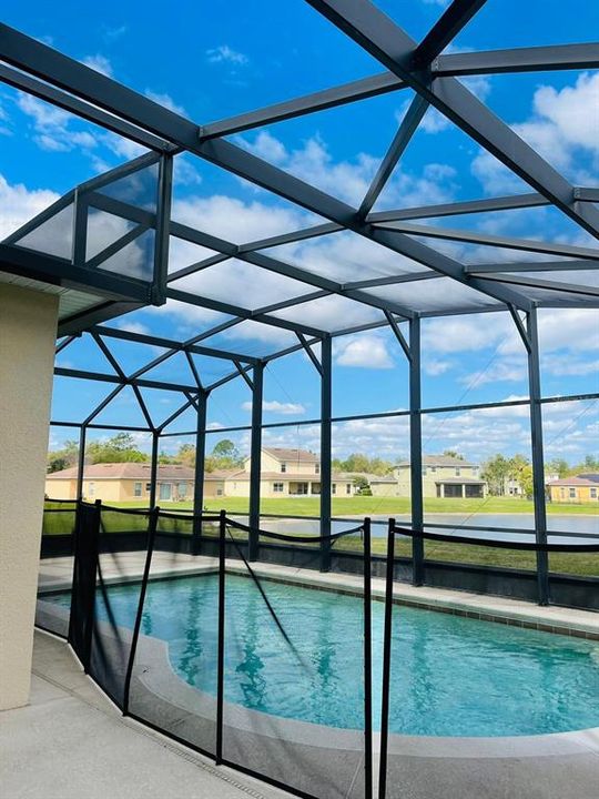 En Venta: $389,000 (4 camas, 2 baños, 2156 Pies cuadrados)