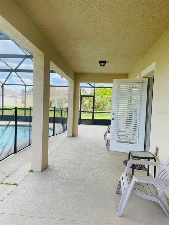 En Venta: $389,000 (4 camas, 2 baños, 2156 Pies cuadrados)