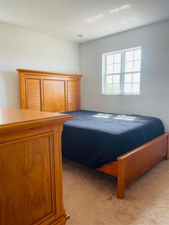 En Venta: $389,000 (4 camas, 2 baños, 2156 Pies cuadrados)