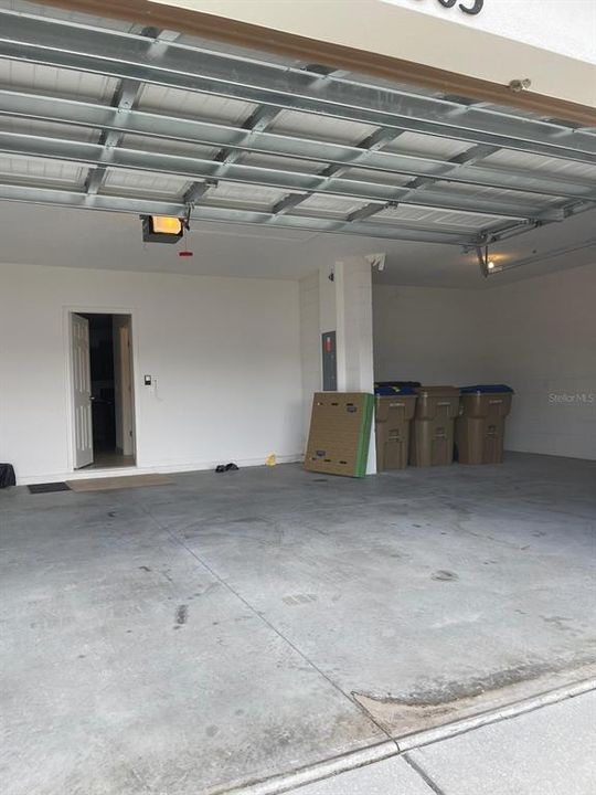 En Venta: $389,000 (4 camas, 2 baños, 2156 Pies cuadrados)