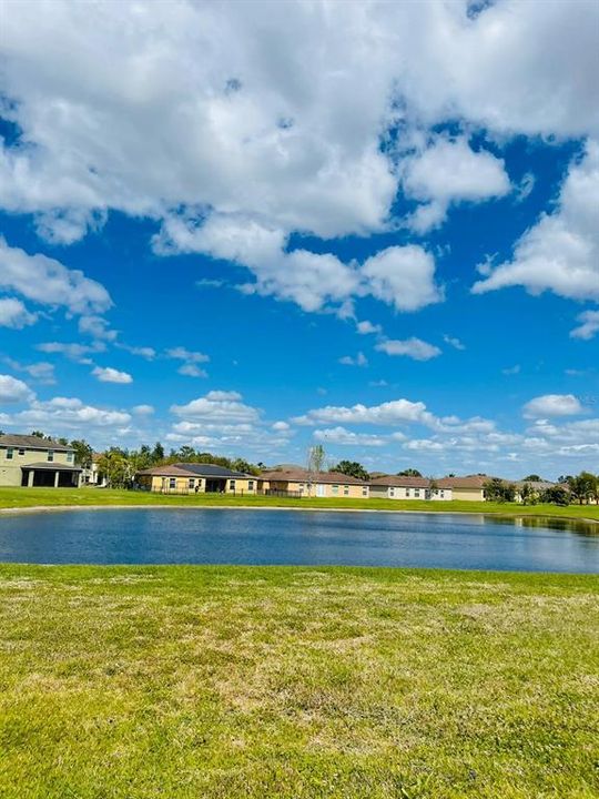 En Venta: $389,000 (4 camas, 2 baños, 2156 Pies cuadrados)