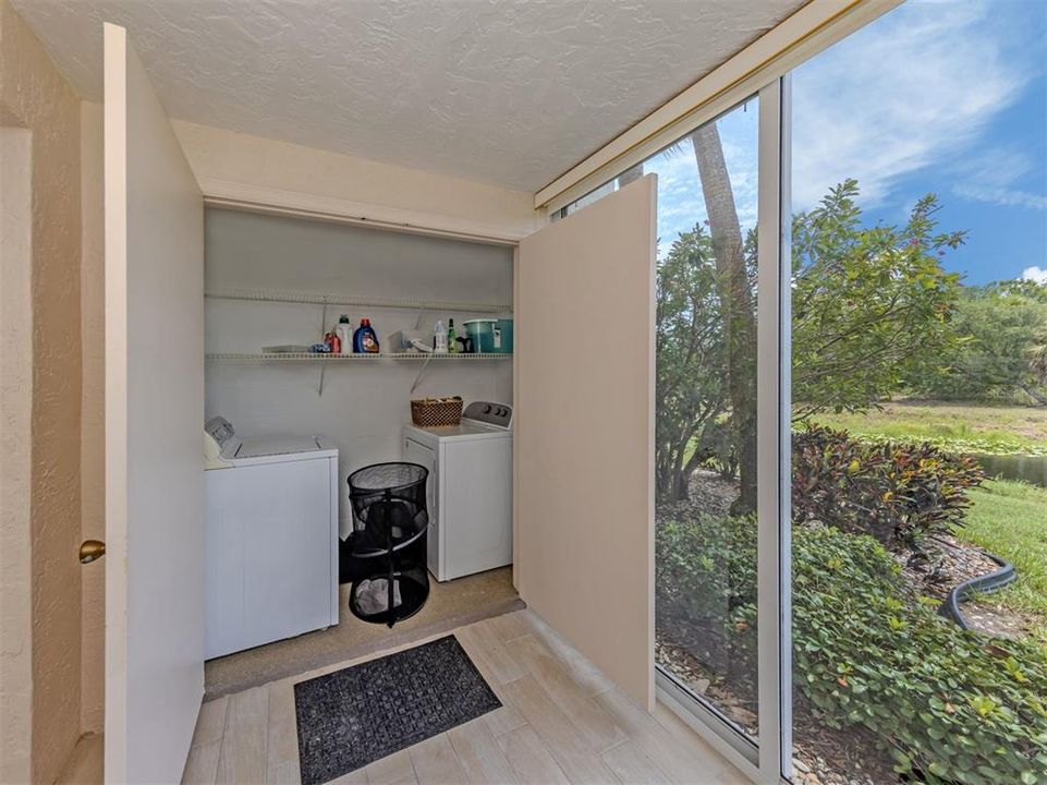 For Sale: $239,000 (2 beds, 2 baths, 1176 Square Feet)