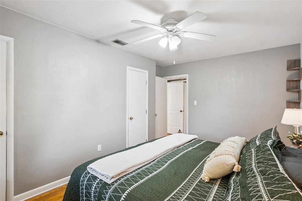 Active With Contract: $325,000 (3 beds, 2 baths, 1258 Square Feet)