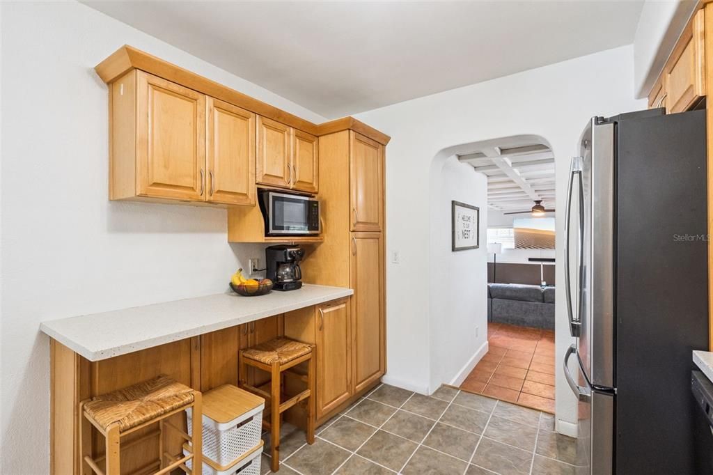 Active With Contract: $325,000 (3 beds, 2 baths, 1258 Square Feet)