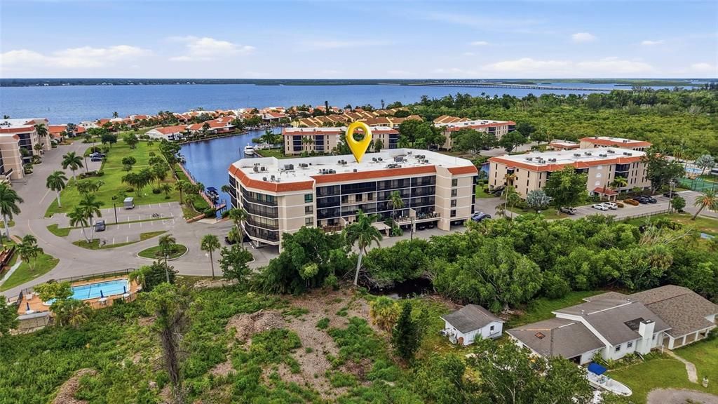 На продажу: $134,888 (1 спален, 1 ванн, 836 Квадратных фут)